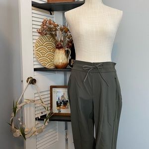 Athleta cargo jogger